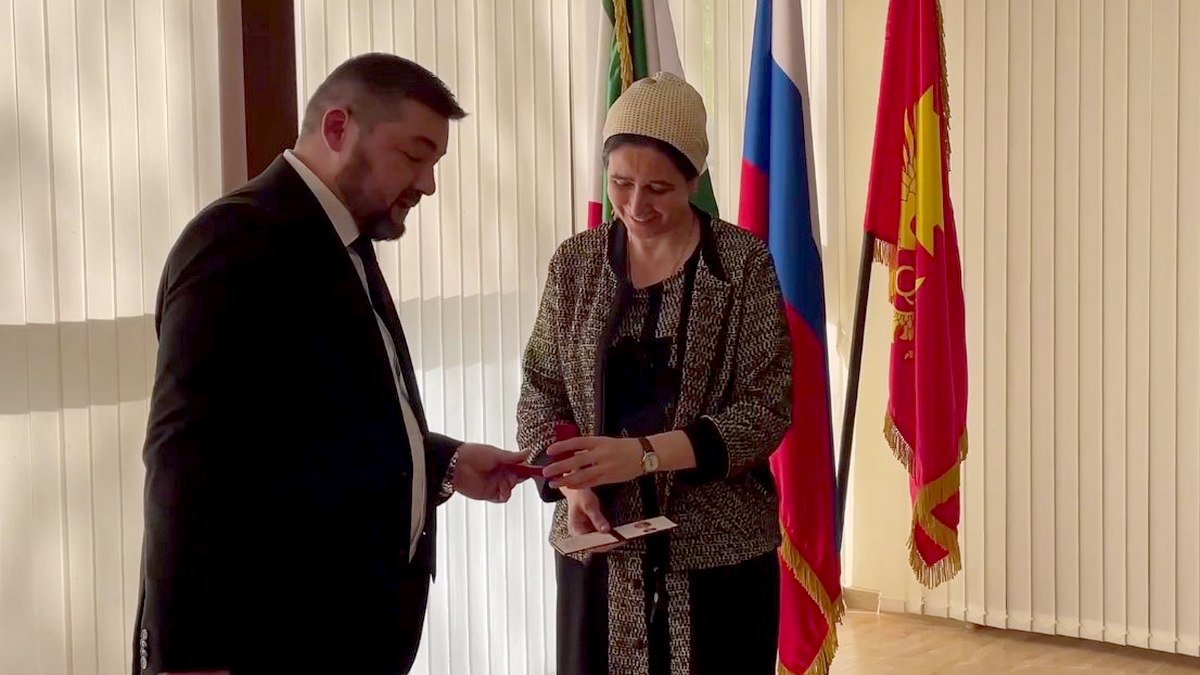Новости Ингушетии: Директор ИД «Сердало» награждена юбилейной медалью «30 лет городу Магасу»