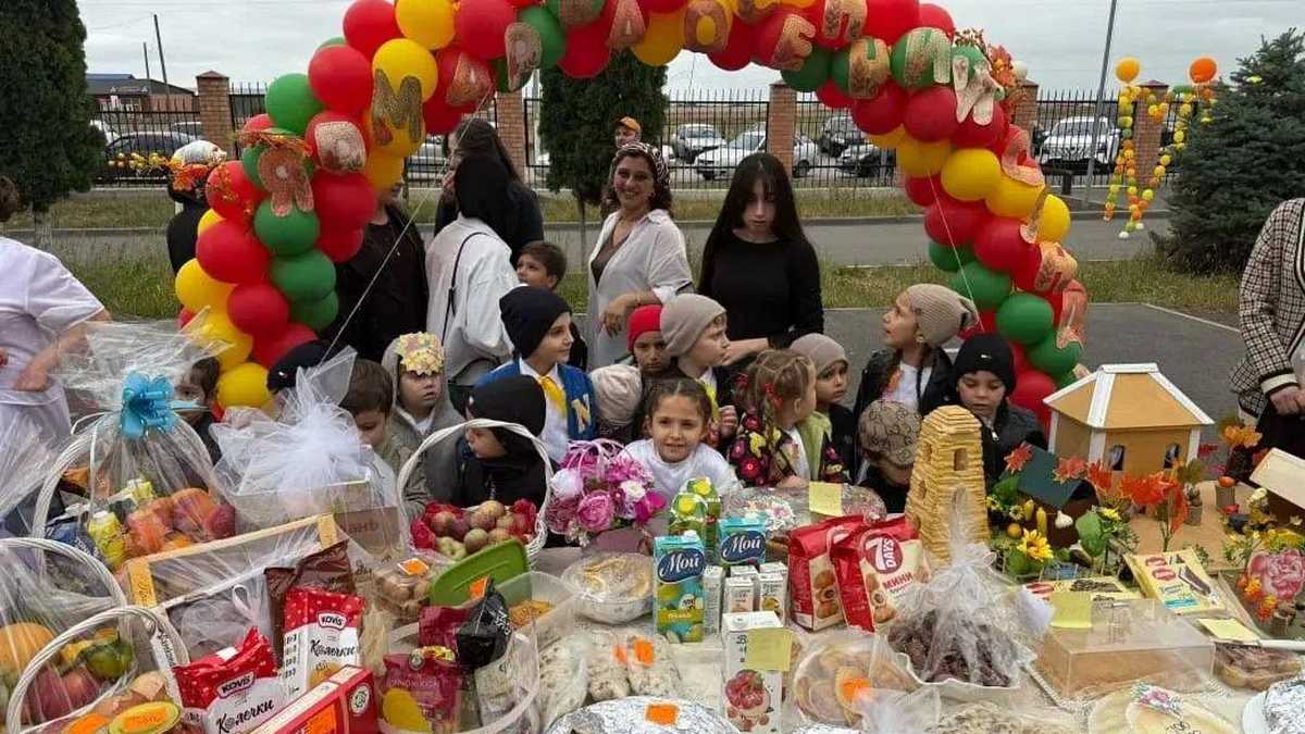 В коррекционной школе-интернате Нижних Ачалуков прошла осенняя ярмарка