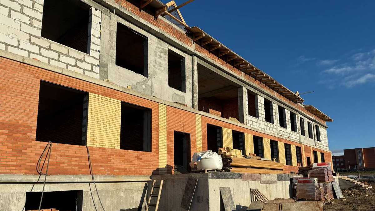 Строительство медучреждения в Али-Юрте проходит с отставанием от графика