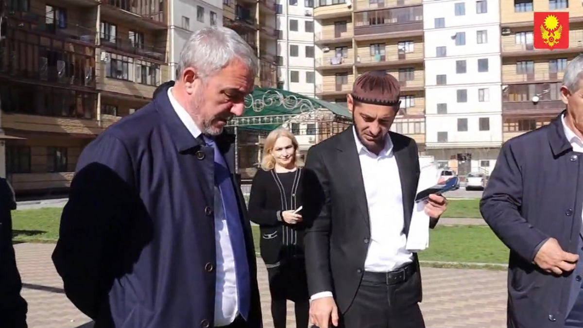 В столице Ингушетии проверили детские площадки на предмет ремонта