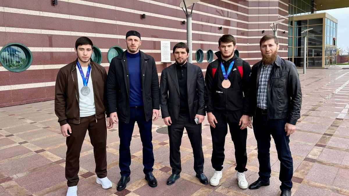 В аэропорту «Магас» встретили  призеров Первенства мира по панкратиону