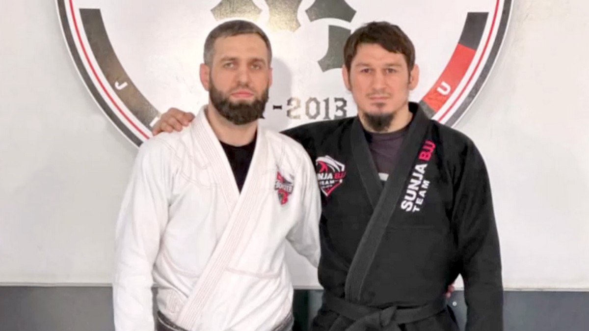 Новости Ингушетии: В Ингушетии поощрили талантливого тренера Илеза Хашагульгова