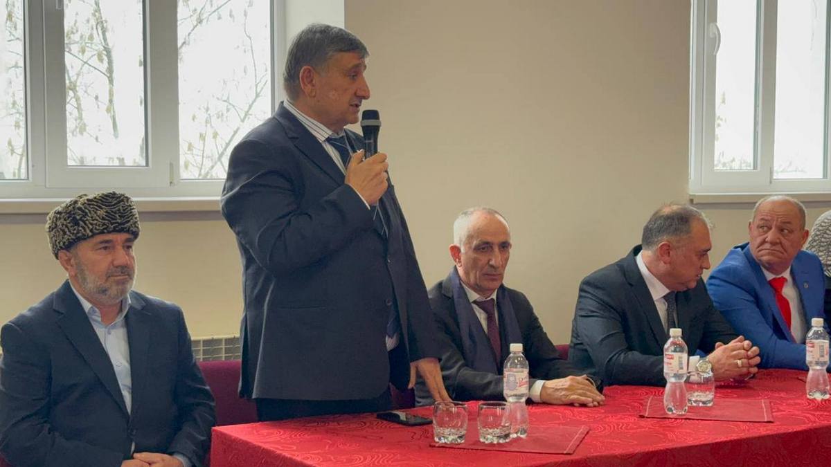 В Карабулаке открыли «Парты Героя» в честь двух погибших бойцов СВО