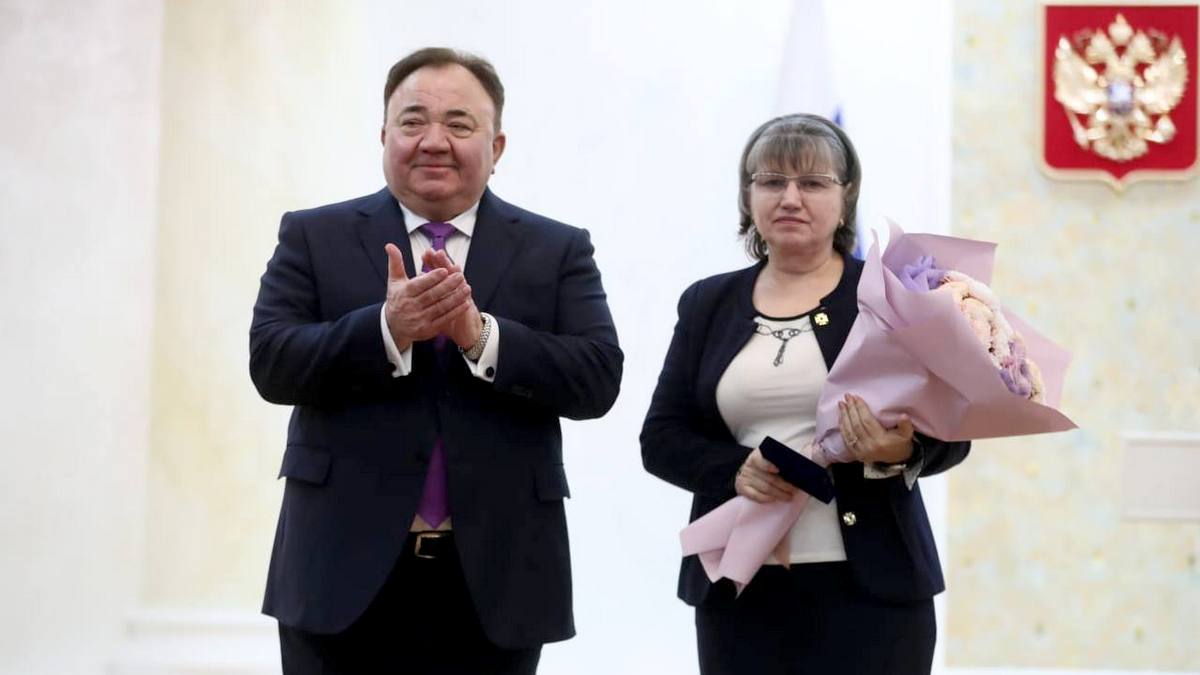 Заместитель мэра Назрани стала обладательницей почетного звания