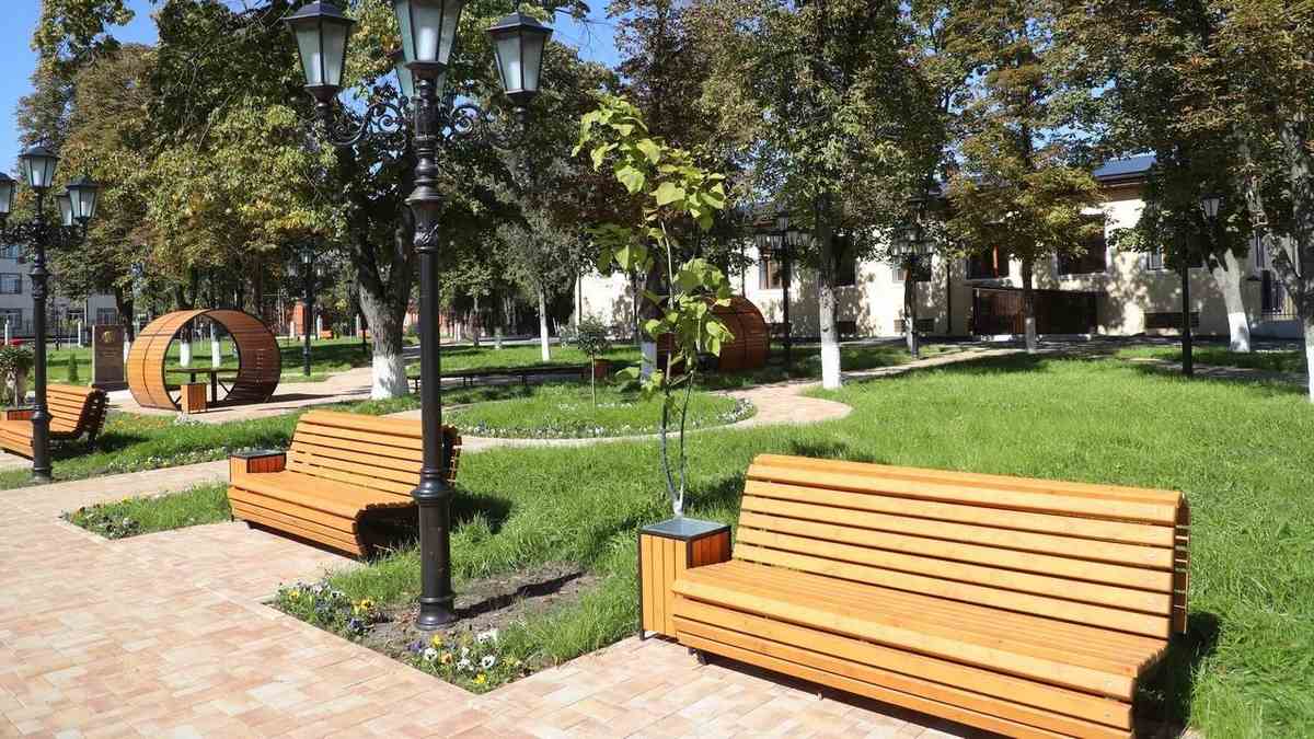 Новости Ингушетии: В Сунже Ингушетии после обновления открылся парк «Памяти и славы»