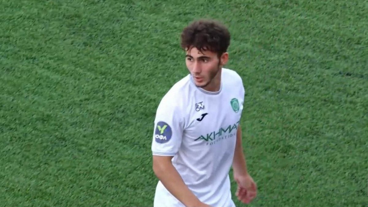 Новости Ингушетии: Ингушский футболист Исламбек Досхоев вошел в состав команды «Ахмат-М»