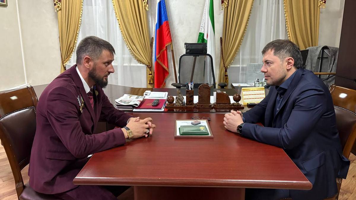 Новости Ингушетии: В Постпредстве Ингушетии в Москве вручили награду талантливому журналисту