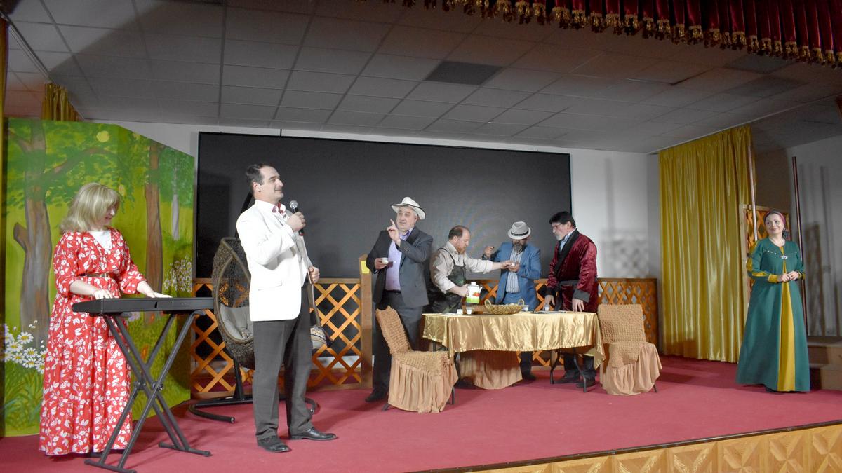 Новости Ингушетии: В городе Сунже состоялся показ спектакля «Немая жена»