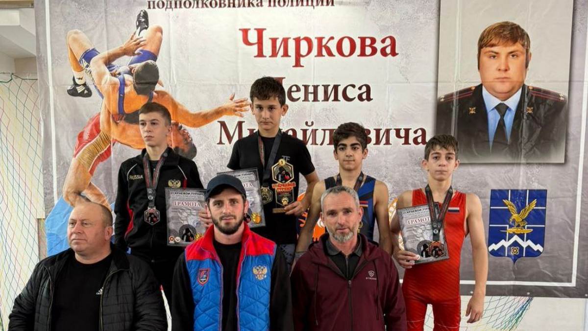 Борцы Ингушетии совершили триумф на краевых соревнованиях в Лермонтове