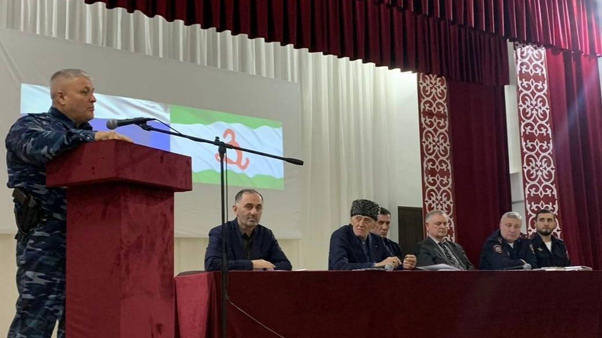 В Инарках с местными жителями встретились представители МВД Ингушетии