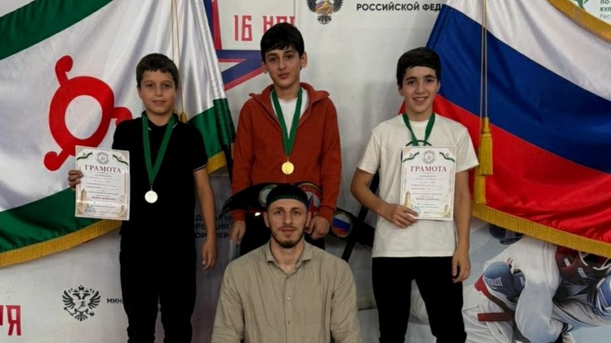 Юные самбисты Назрановского района стали лидерами республиканского турнира