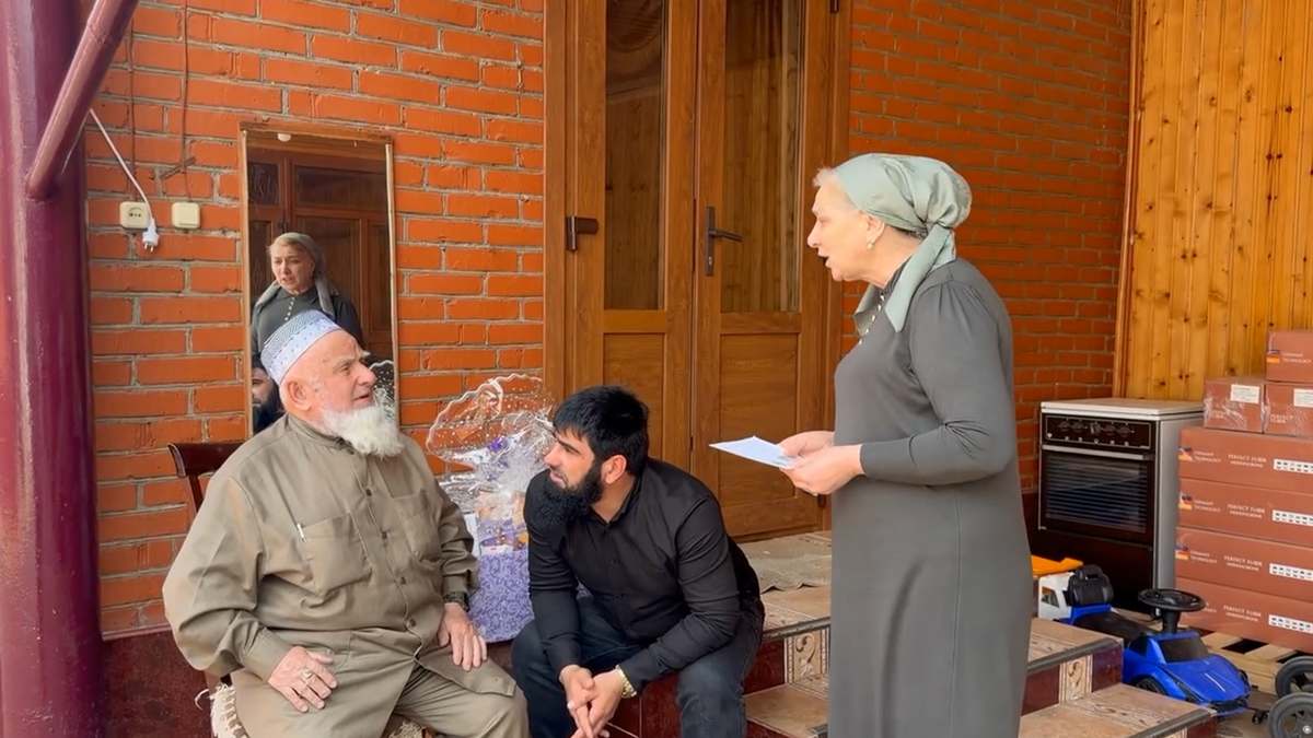 Новости Ингушетии: Ветерана труда из Сунжи поздравили с 94-летием