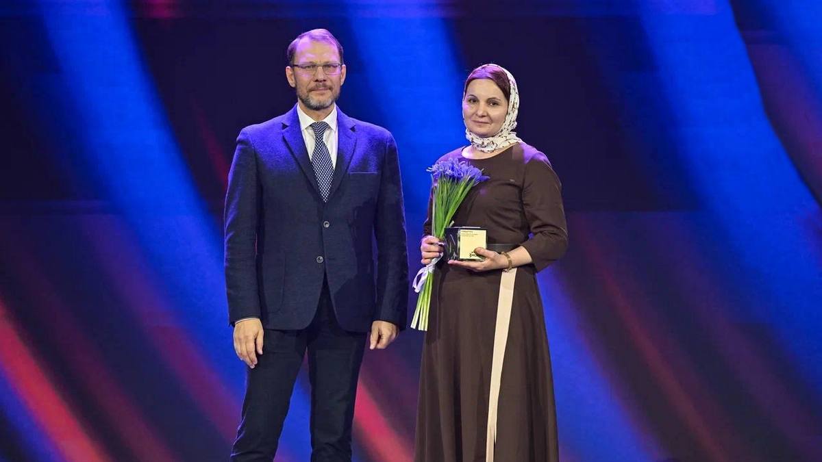 Ерригача Россе «Ховр. Лектор» яхача яхье котало яьккхар Магӏалбикерча хьехархочо