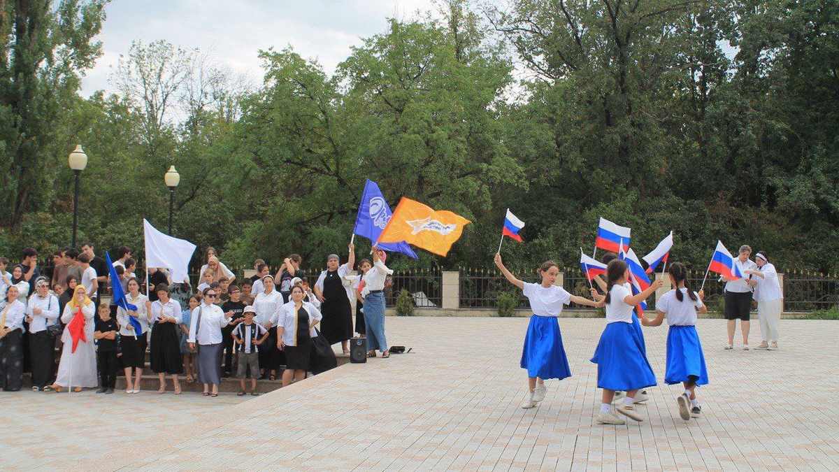 Новости Ингушетии: В Малгобеке отмечают День Государственного флага России