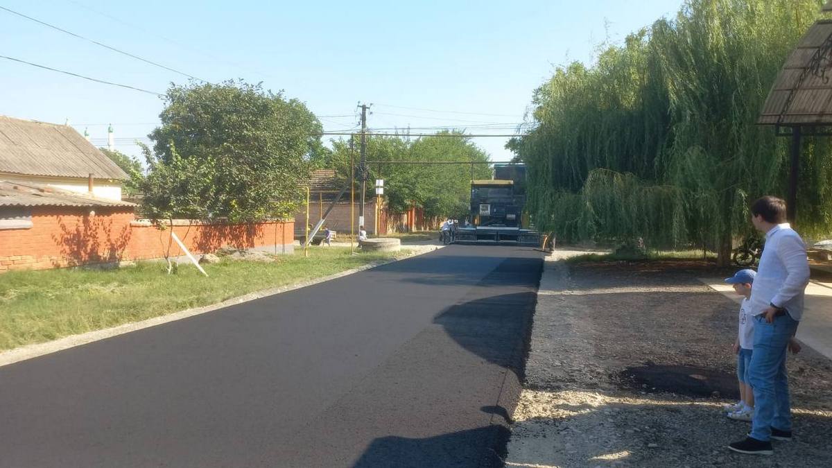 В Карабулаке модернизируют городскую дорожную сеть