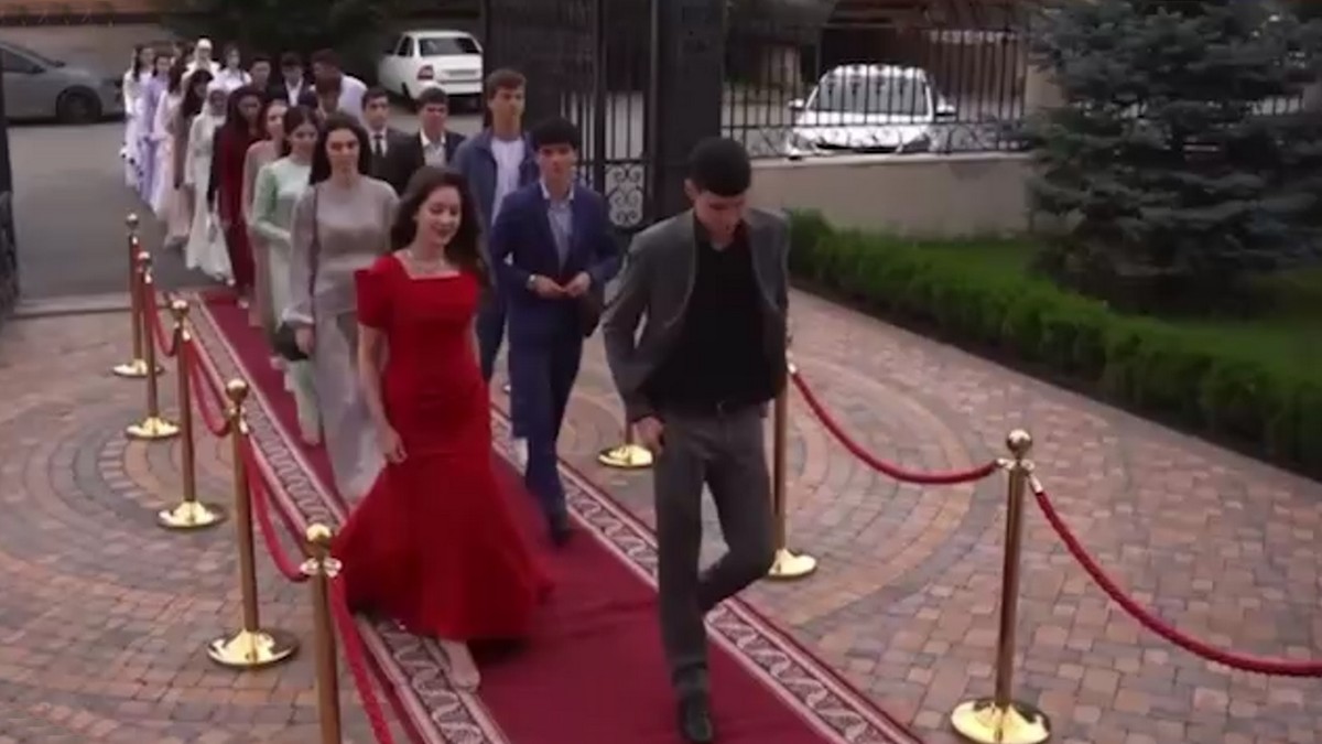 Новости Ингушетии: ОТР рассказало о традициях выпускных вечеров в Ингушетии