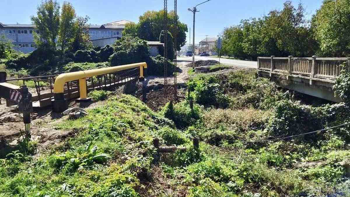 Новости Ингушетии: Министр автодортранса проверил капремонт моста в Карабулаке