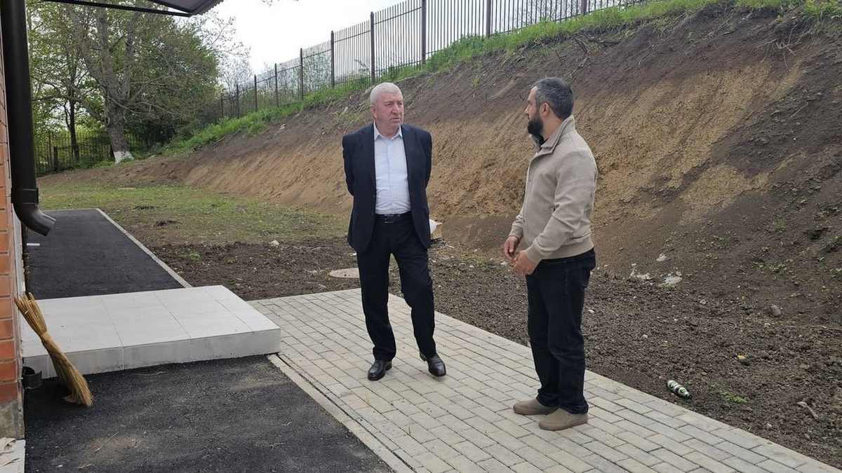 Глава Сунженского района посетил строительство водозабора на реке Асса