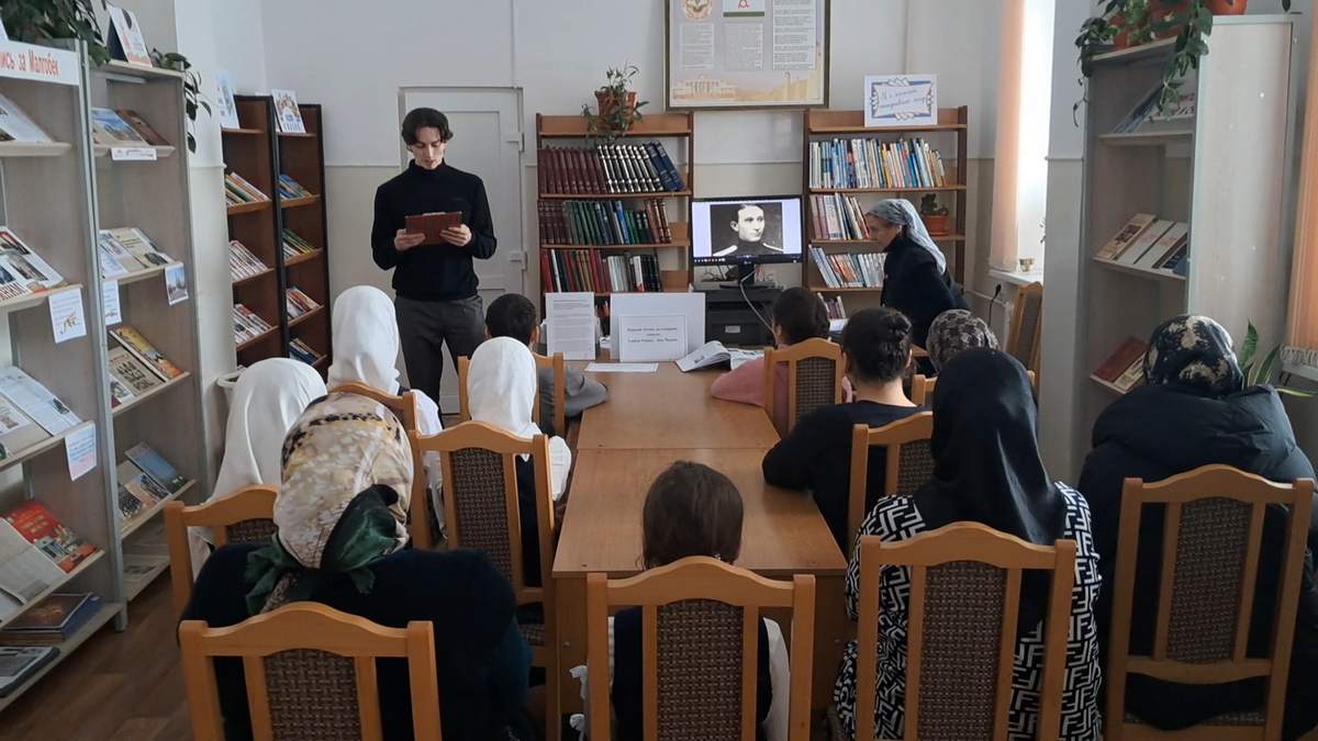 Школьникам Пседаха рассказали о герое неба Рашид-Беке Чаховиче Ахриеве